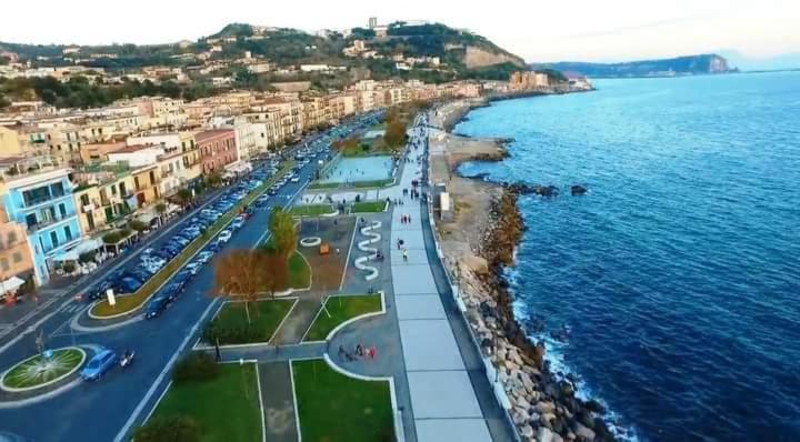 New Flat In The Heart Of Pozzuoli Apartment Bagian luar foto